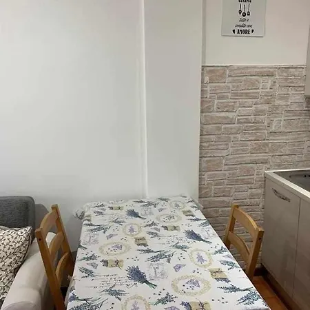 At Mogliano A Casa Ma In Apartment