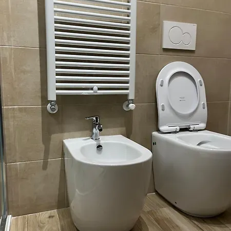 At Mogliano A Casa Ma In Apartamento