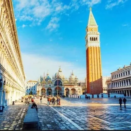 At Mogliano A Casa Ma In * Mogliano Veneto